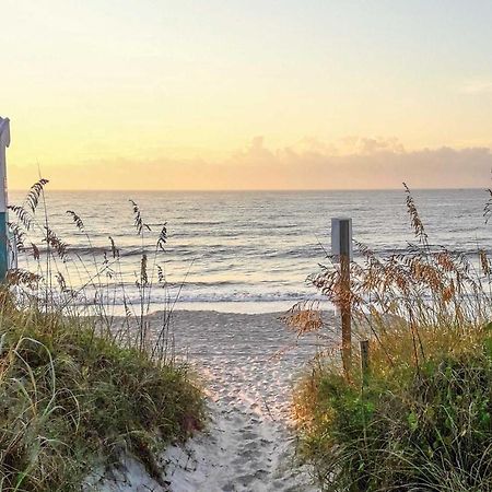 Condo With Balcony And Pool Walk To 2 Beach Accesses! Carolina Beach Exteriér fotografie