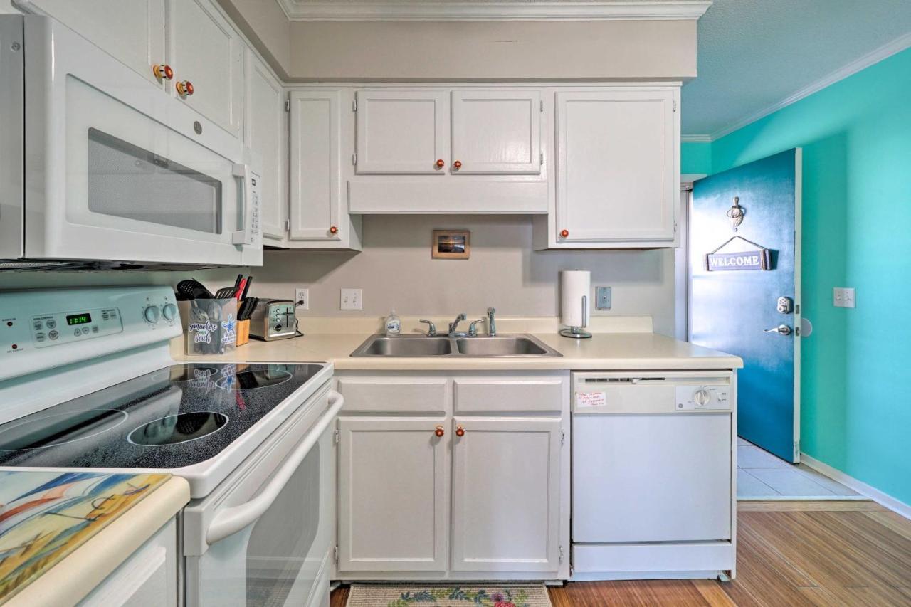 Condo With Balcony And Pool Walk To 2 Beach Accesses! Carolina Beach Exteriér fotografie